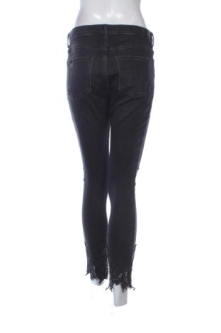 Дамски дънки Bershka, Размер M, Цвят Черен, Цена 15,33 €