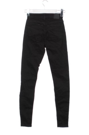 Damskie jeansy Bershka, Rozmiar XXS, Kolor Czarny, Cena 78,99 zł