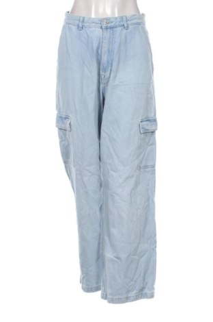 Damskie jeansy Bershka, Rozmiar M, Kolor Niebieski, Cena 78,99 zł