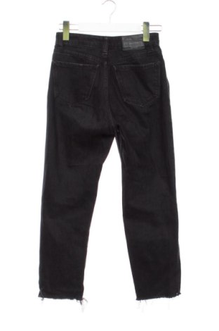 Дамски дънки Bershka, Размер XS, Цвят Черен, Цена 15,33 €
