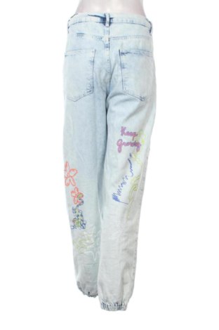 Blugi de femei Bershka, Mărime M, Culoare Albastru, Preț 78,20 Lei