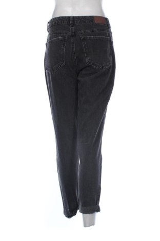 Dámské džíny  Bershka, Velikost M, Barva Šedá, Cena  379,00 Kč