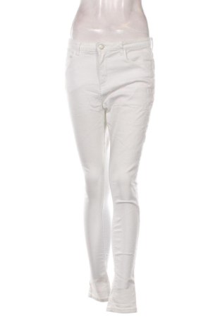 Дамски дънки C&A, Размер L, Цвят Бял, Цена 15,33 €