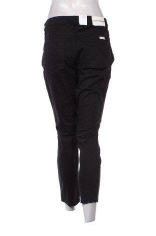 Blugi de femei Calvin Klein Jeans, Mărime L, Culoare Negru, Preț 416,00 Lei