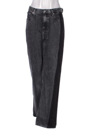 Дамски дънки Calvin Klein Jeans, Размер L, Цвят Многоцветен, Цена 35,00 €