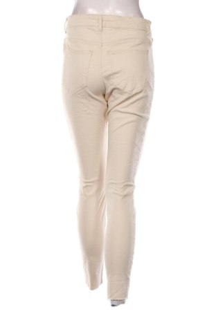 Damen Jeans Calzedonia, Größe M, Farbe Ecru, Preis 16,99 €