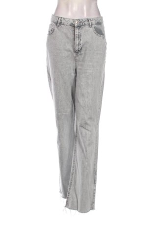 Дамски дънки Defacto, Размер M, Цвят Сив, Цена 15,00 €