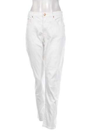 Дамски дънки Denim 1953, Размер L, Цвят Бял, Цена 15,33 €