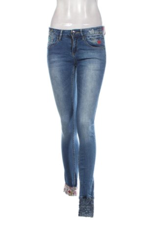 Дамски дънки Desigual, Размер S, Цвят Син, Цена 38,85 €