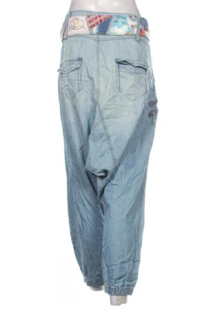 Blugi de femei Desigual, Mărime M, Culoare Albastru, Preț 237,99 Lei