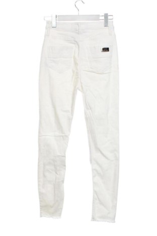 Дамски дънки Elisabetta Franchi, Размер XS, Цвят Бял, Цена 85,00 €