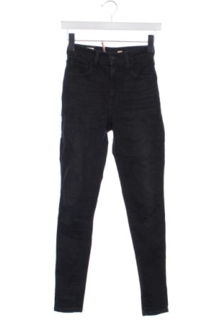 Damskie jeansy Levi's, Rozmiar XS, Kolor Czarny, Cena 464,99 zł