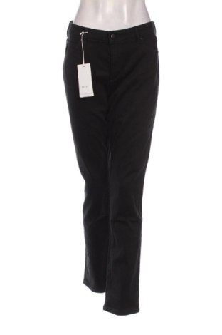 Dámske džínsy  Mustang, Veľkosť L, Farba Čierna, Cena  56,95 €