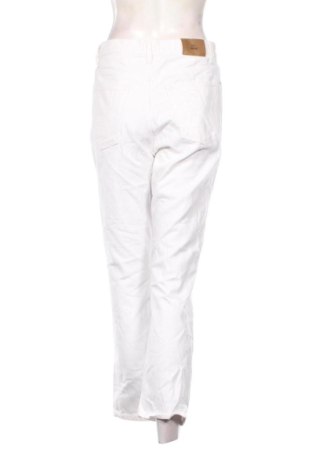 Dámske džínsy  NLY, Veľkosť M, Farba Biela, Cena  24,95 €