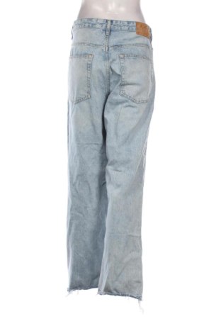 Дамски дънки Pull&Bear, Размер XL, Цвят Син, Цена 14,77 €