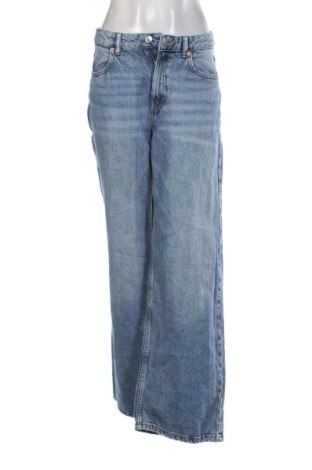 Damskie jeansy Pull&Bear, Rozmiar S, Kolor Niebieski, Cena 80,38 zł