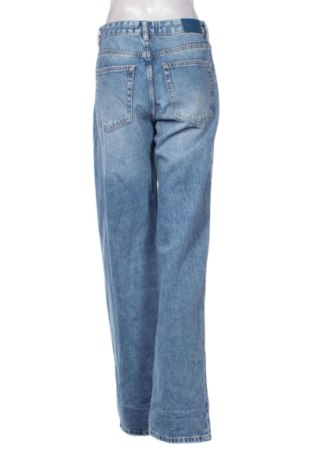 Damskie jeansy Pull&Bear, Rozmiar S, Kolor Niebieski, Cena 80,38 zł