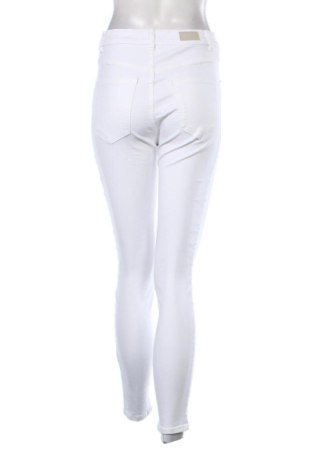 Női farmernadrág Pull&Bear, Méret S, Szín Fehér, Ár 6 092 Ft