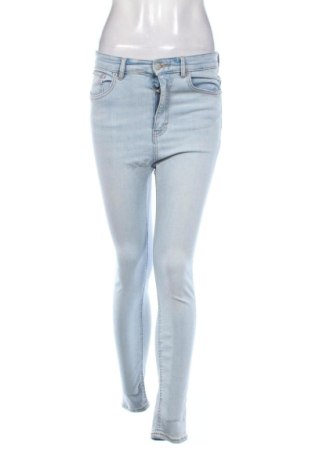 Damskie jeansy Pull&Bear, Rozmiar M, Kolor Niebieski, Cena 80,38 zł