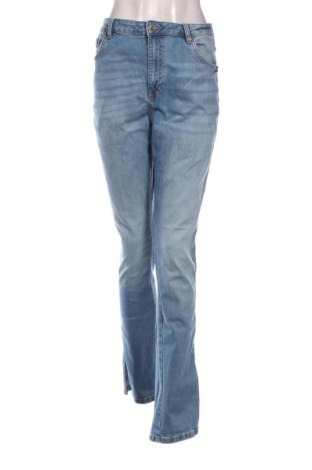 Дамски дънки Reserved, Размер XL, Цвят Син, Цена 14,77 €