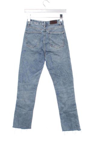 Dámske džínsy  Stradivarius, Veľkosť XS, Farba Modrá, Cena  17,95 €