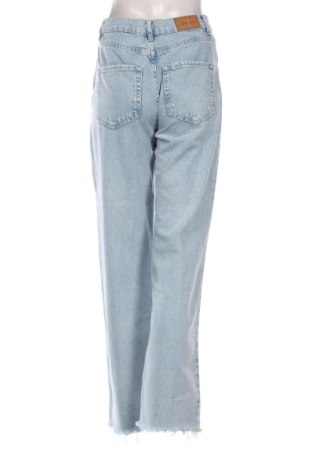 Дамски дънки Stradivarius, Размер S, Цвят Син, Цена 14,77 €