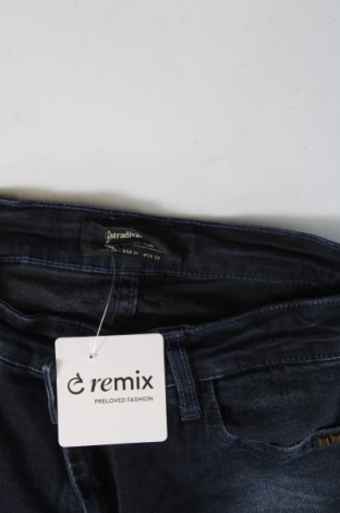 Damen Jeans Stradivarius, Größe S, Farbe Blau, Preis 15,00 €