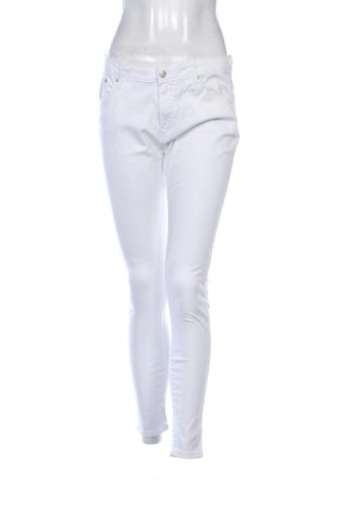 Дамски дънки Unbranded, Размер L, Цвят Бял, Цена 15,33 €