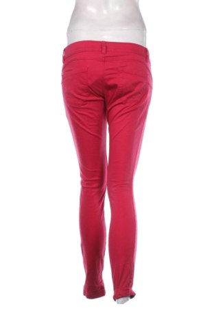 Damskie jeansy United Colors Of Benetton, Rozmiar M, Kolor Czerwony, Cena 112,04 zł