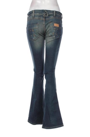 Дамски дънки Wrangler, Размер M, Цвят Син, Цена 38,00 €