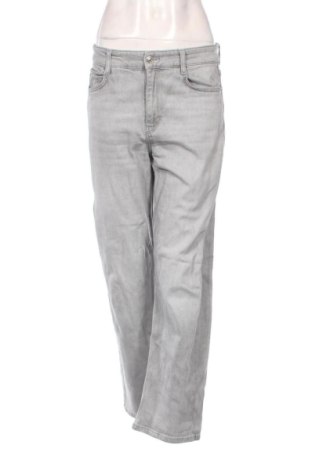 Blugi de femei Zara, Mărime M, Culoare Gri, Preț 66,99 Lei, #135897061