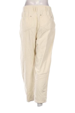 Damen Cordhose Bershka, Größe S, Farbe Ecru, Preis € 14,77