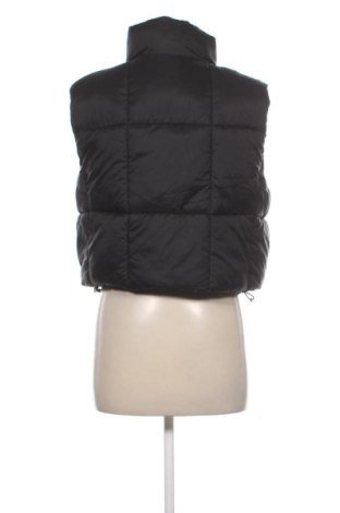 Dámska vesta  Pull&Bear, Veľkosť M, Farba Čierna, Cena  29,95 €