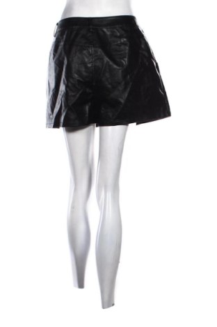 Dámské kraťasy  Boohoo, Velikost L, Barva Černá, Cena  275,00 Kč