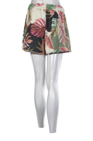 Γυναικείο κοντό παντελόνι C&A, Μέγεθος L, Χρώμα Πολύχρωμο, Τιμή 6,99 €