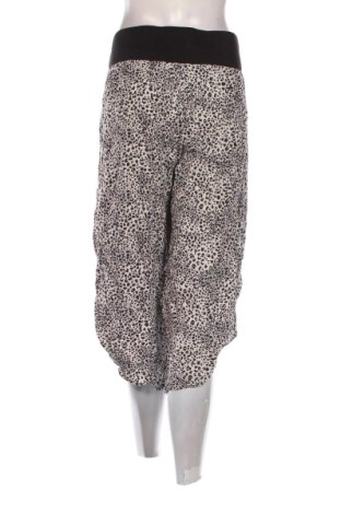 Γυναικείο κοντό παντελόνι Cellbes, Μέγεθος XL, Χρώμα Πολύχρωμο, Τιμή 8,99 €