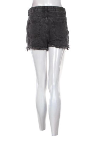 Дамски къс панталон Clockhouse, Размер M, Цвят Черен, Цена 9,20 €