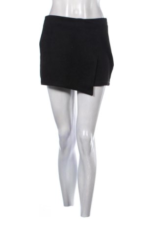 Дамски къс панталон Cropp, Размер M, Цвят Черен, Цена 17,00 €