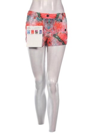 Дамски къс панталон Iguana, Размер L, Цвят Многоцветен, Цена 39,32 €