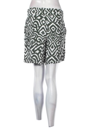 Дамски къс панталон LC Waikiki, Размер S, Цвят Многоцветен, Цена 20,00 €