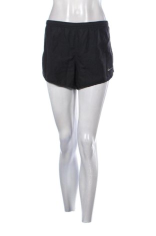Női rövidnadrág Nike, Méret M, Szín Fekete, Ár 7 025 Ft