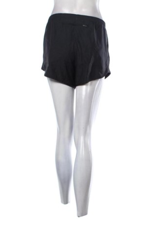 Női rövidnadrág Nike, Méret M, Szín Fekete, Ár 7 025 Ft