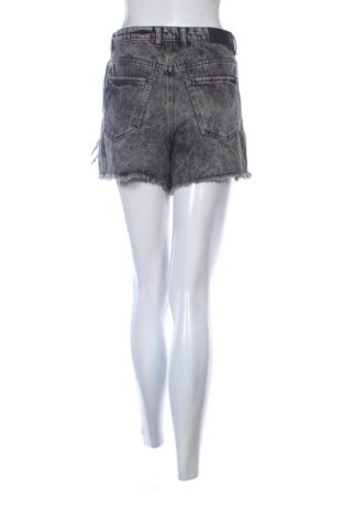 Damen Shorts Noisy May, Größe S, Farbe Grau, Preis 22,99 €