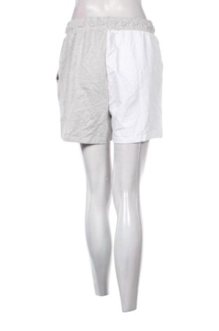 Damen Shorts Page One, Größe XL, Farbe Mehrfarbig, Preis 9,70 €