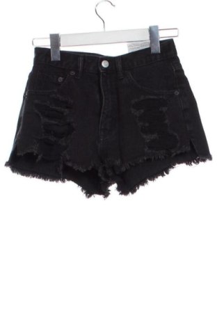 Dámske kraťasy  Pull&Bear, Veľkosť XS, Farba Čierna, Cena  14,00 €