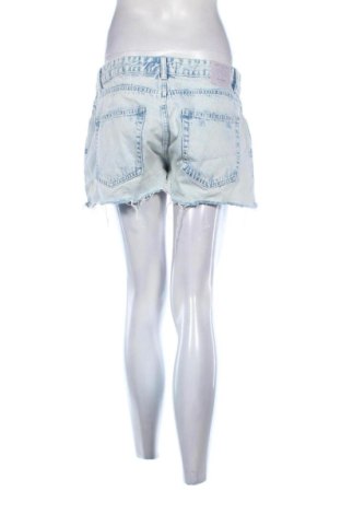 Damskie szorty Pull&Bear, Rozmiar L, Kolor Niebieski, Cena 52,00 zł