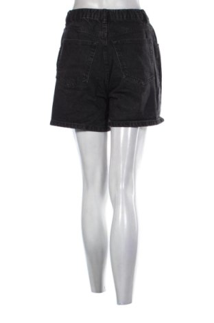 Damskie szorty Pull&Bear, Rozmiar M, Kolor Czarny, Cena 53,58 zł