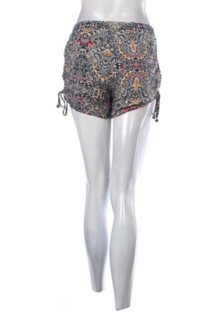 Дамски къс панталон Reserved, Размер M, Цвят Многоцветен, Цена 9,70 €