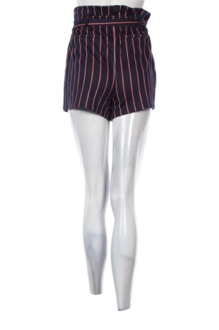 Дамски къс панталон Reserved, Размер S, Цвят Многоцветен, Цена 10,00 €