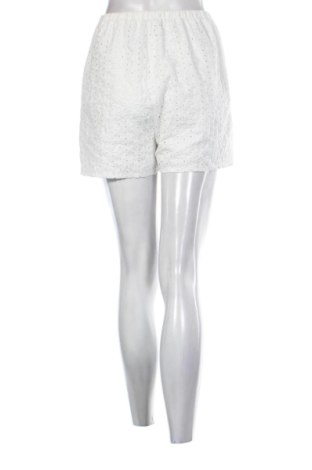 Дамски къс панталон SHEIN, Размер M, Цвят Бял, Цена 10,00 €